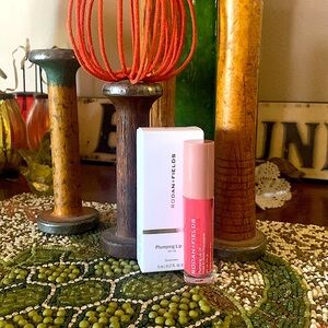 NIB💋 Rodan + Fields 💋 Plumping Oil Lip Polish in Shade Coral